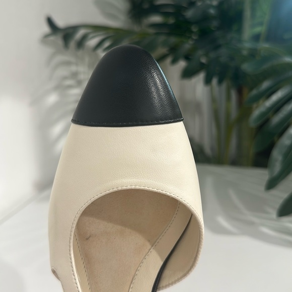 Chanel Lambskin Cap Toe Slingback Pearl Pumps size 36 - Picture 9 of 12